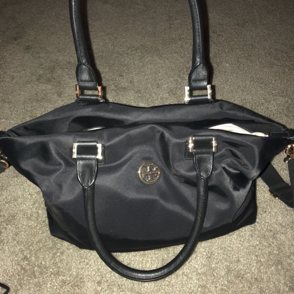 Tory Burch!!! Nylon slouch bag!